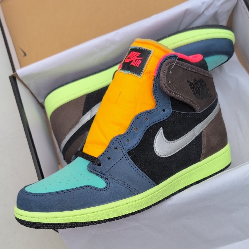 Nike Air Jordan 1 Retro High OG - Tokyo Biohack - Men's Size 10.5 ( 555088-201 )